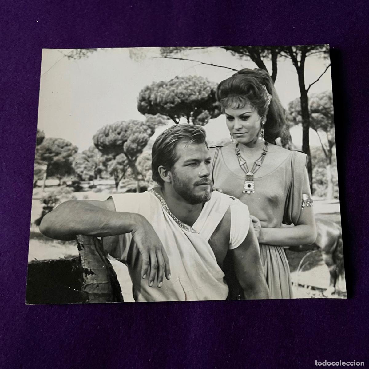 Cinema: FOTOGRAMA FOTOGRAFICO DE PELICULA. EL VALLE DE LOS HOMBRES. CINE.