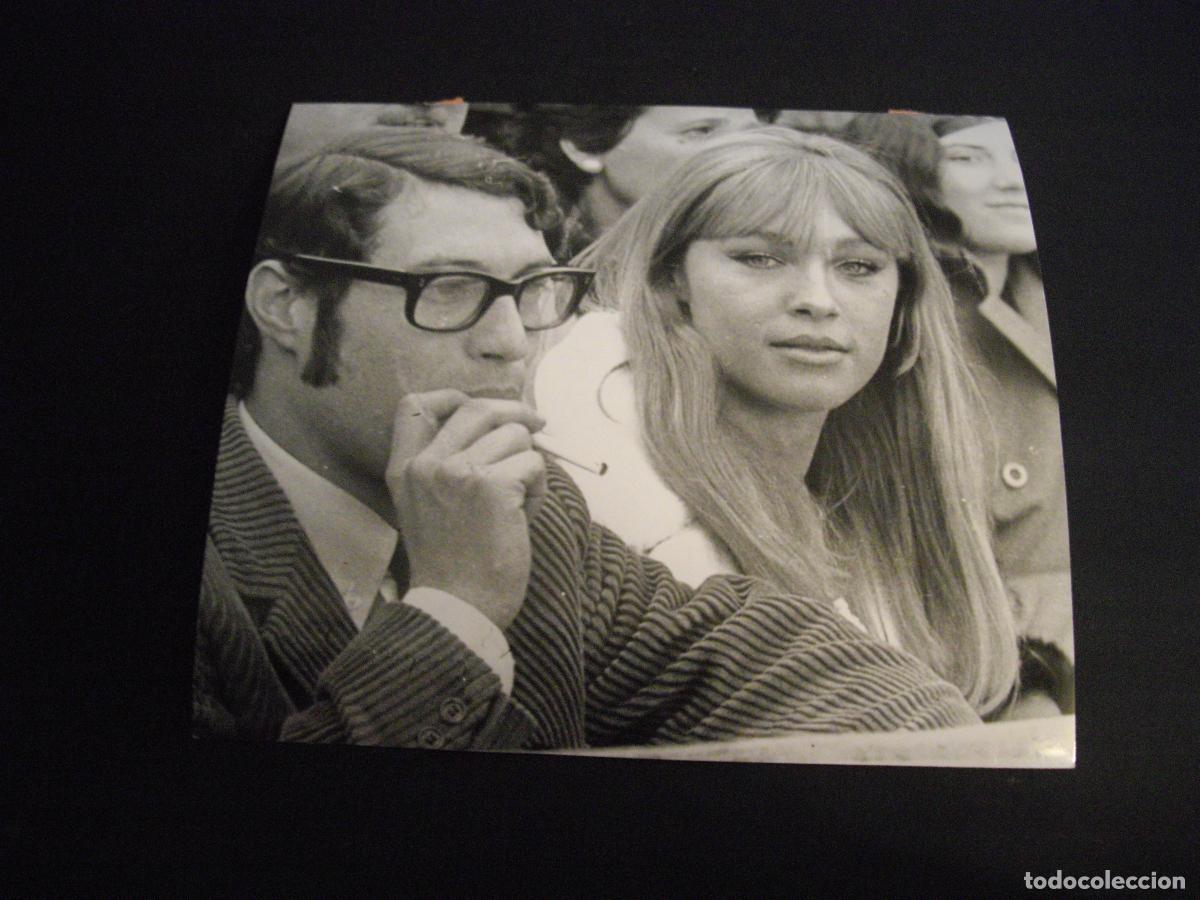 Cin&eacute;ma: MARISOL PEPA FLORES ACTRIZ EN LA PLAZA DE TOROS DE VALLADOLID FOTOGRAFIA ORIGINAL 15,5 X 14,5 CM