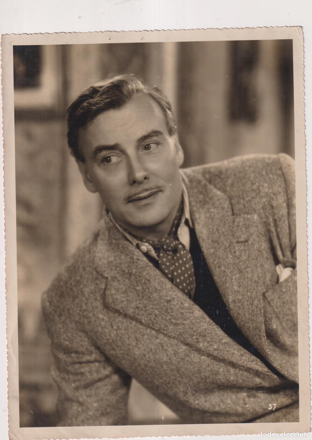 Cine: Escena de pel&iacute;cula. Fotograf&iacute;a (23,5x17,5 cms.)