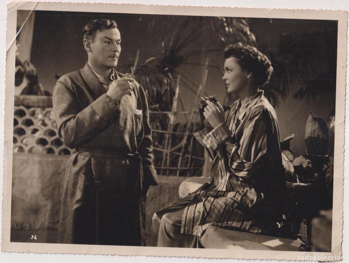 Cine: Escena de pel&iacute;cula. Fotograf&iacute;a (23,5x17,5 cms.)