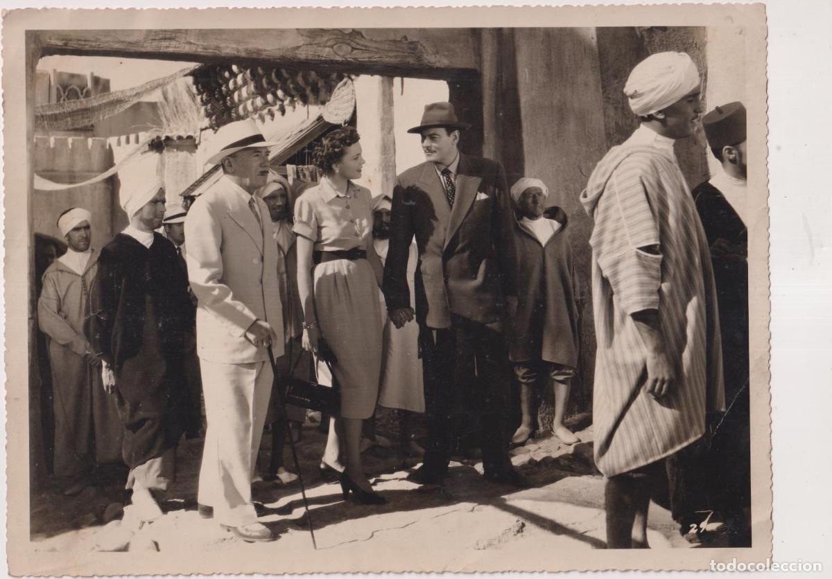 Cine: Escena de pel&iacute;cula. Fotograf&iacute;a (23,5x17,5 cms.)