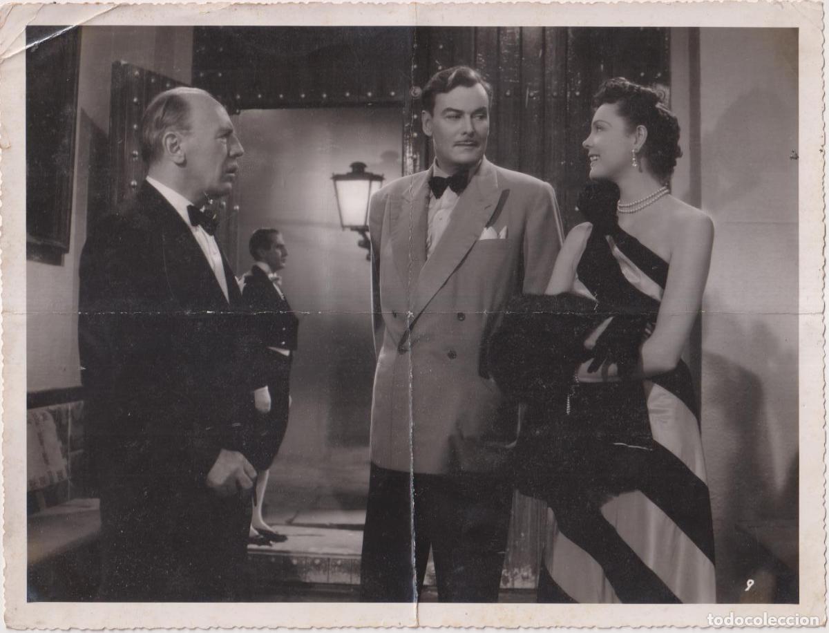 Cine: Escena de pel&iacute;cula. Fotograf&iacute;a (23,5x17,5 cms.)