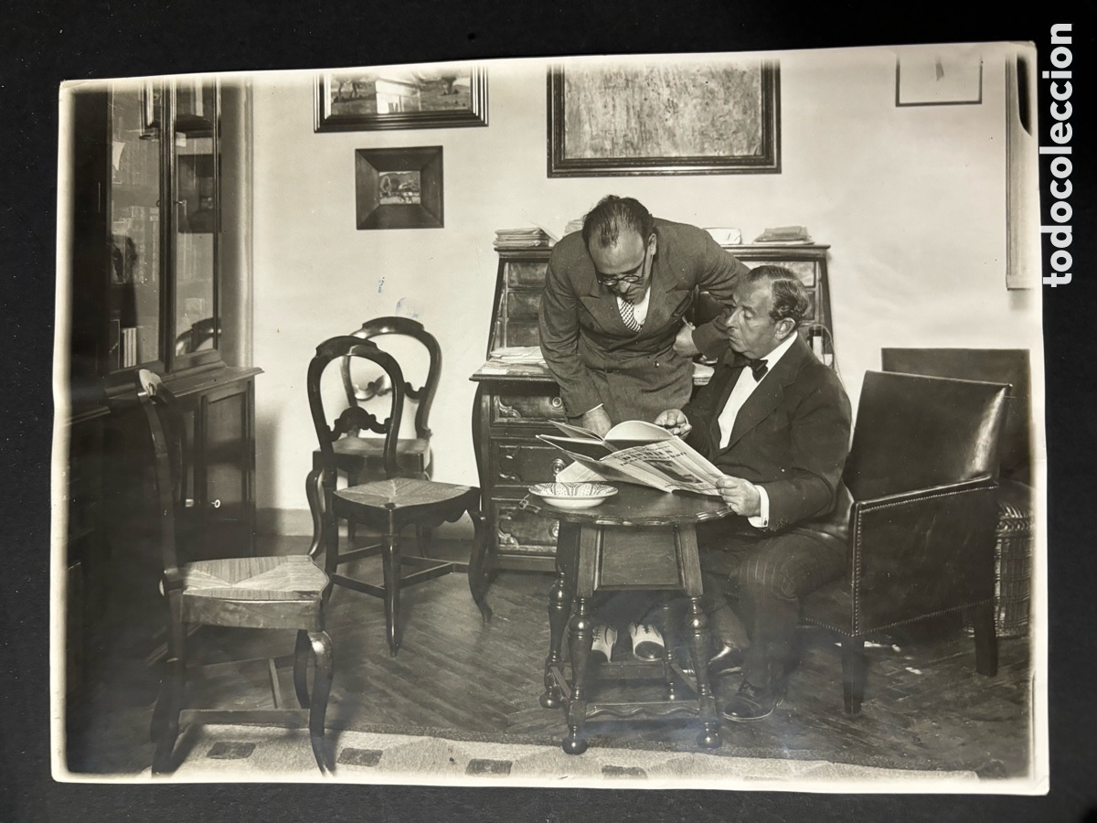 Cinema: Foto del escritor poeta y dramaturgo Eduardo Marquina y el autor de teatro Fernando de la Milla