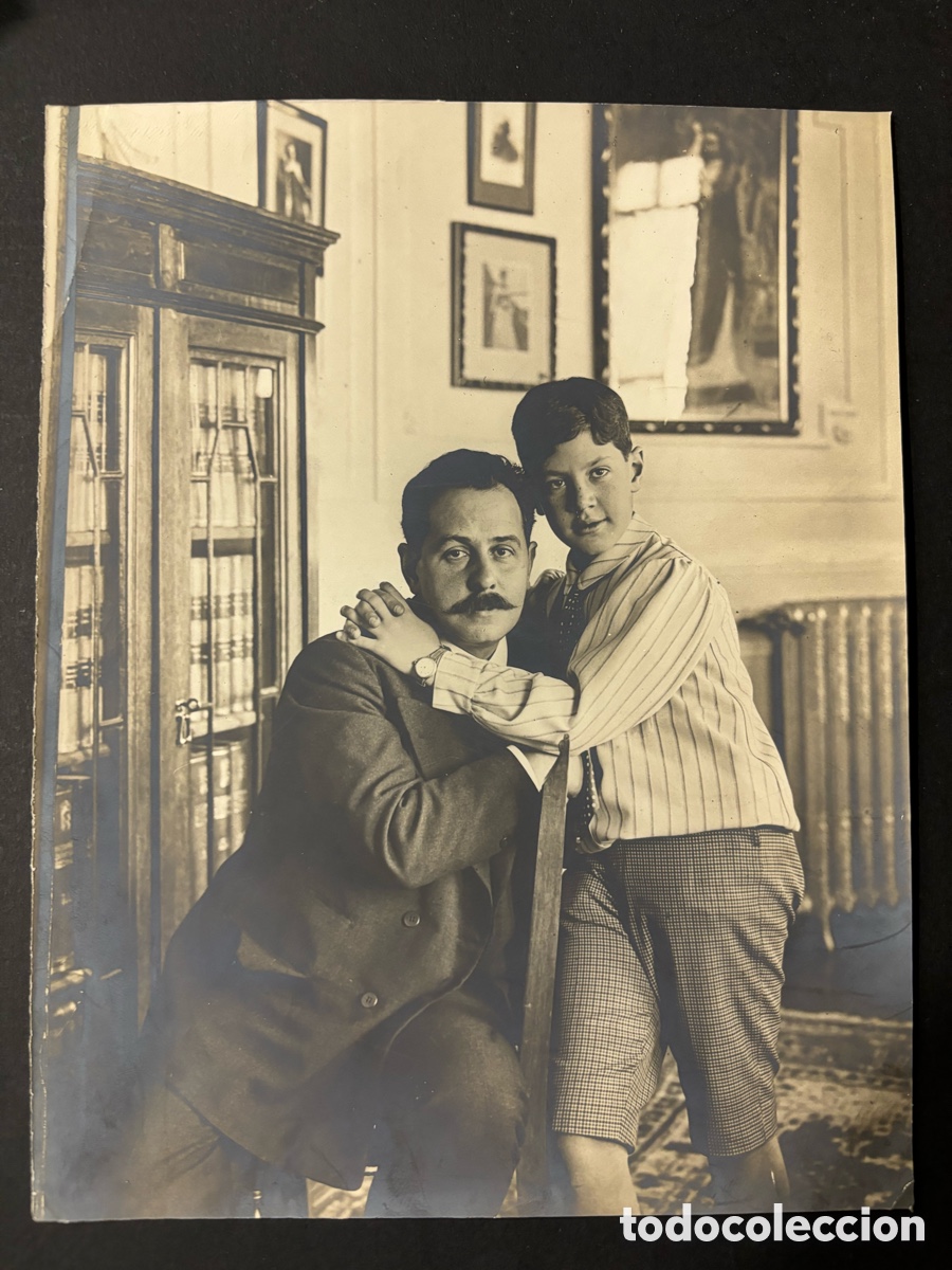 Cinema: Foto del escritor poeta y dramaturgo Eduardo Marquina y su hijo el director de cine Luis marquina