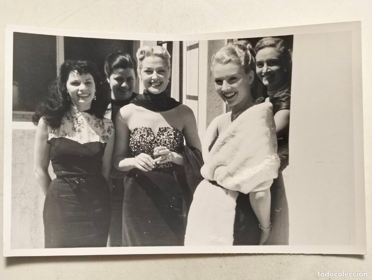 Cine: ANTIGUA FOTOGRAFIA ANALIA GADE POSANDO CON ACTRICES, MEDIDAS 13,5 X 8,5 CM