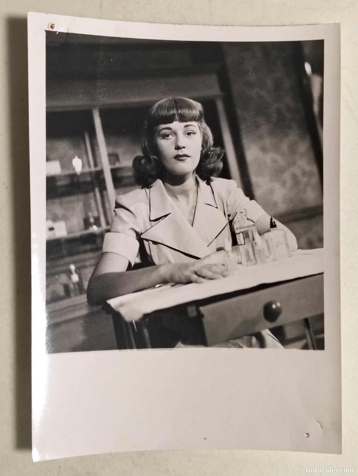 Cine: ANTIGUA FOTOGRAFIA ANALIA GADE JOVENCITA, MEDIDAS 8,5 X 11,5 CM