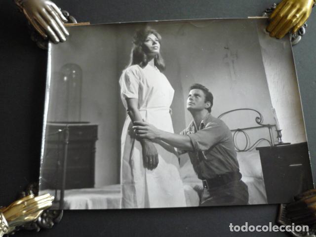 Kino: NURIA TORRAY ACTRIZ ANTIGUA FOTOGRAFIA ORIGINAL 24 X 18 CM