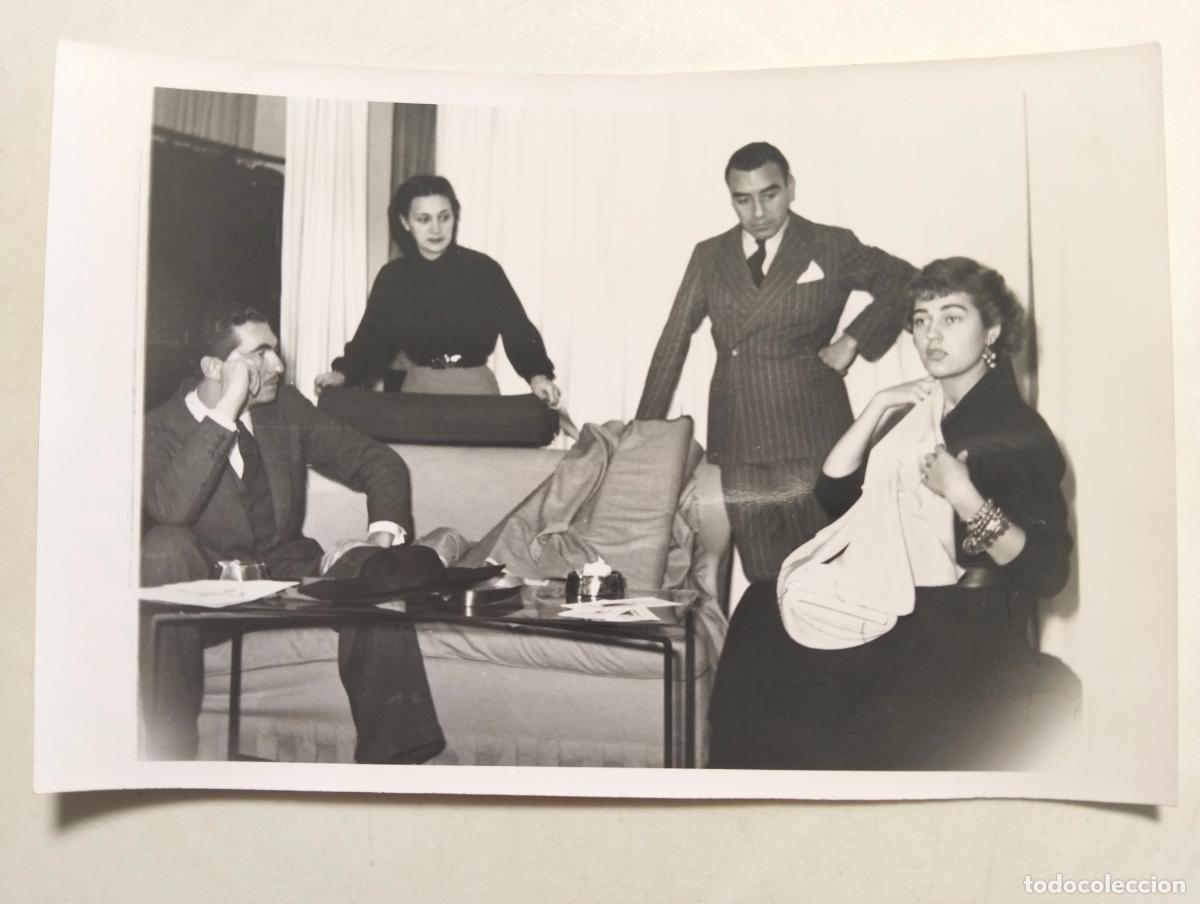 Cine: ANTIGUA FOTOGRAFIA ANALIA GADE CON COMPA&Ntilde;EROS, MEDIDAS 18 X 12 CM