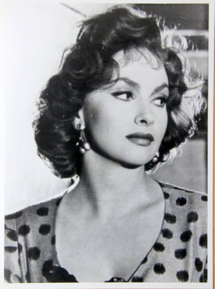 Cinema: GINA LOLLOBRIGIDA - FOTO 25x 20 APROX