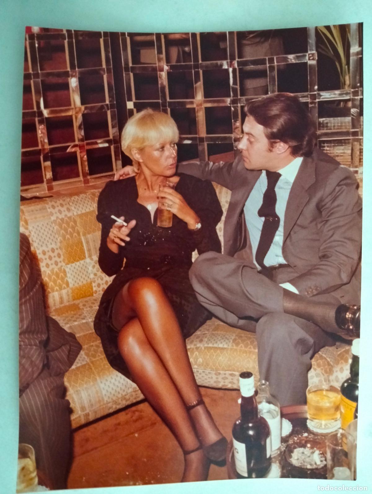 Cine: FOTOGRAFIA VANITY, ANALIA GADE CON SU PAREJA, 6-FEBRERO-1980, MEDIDAS 20 X 15 CM