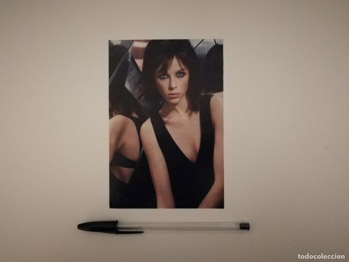 Cinema: TARJETA ACARTONADA -10*15- Edie Campbell - MODELO