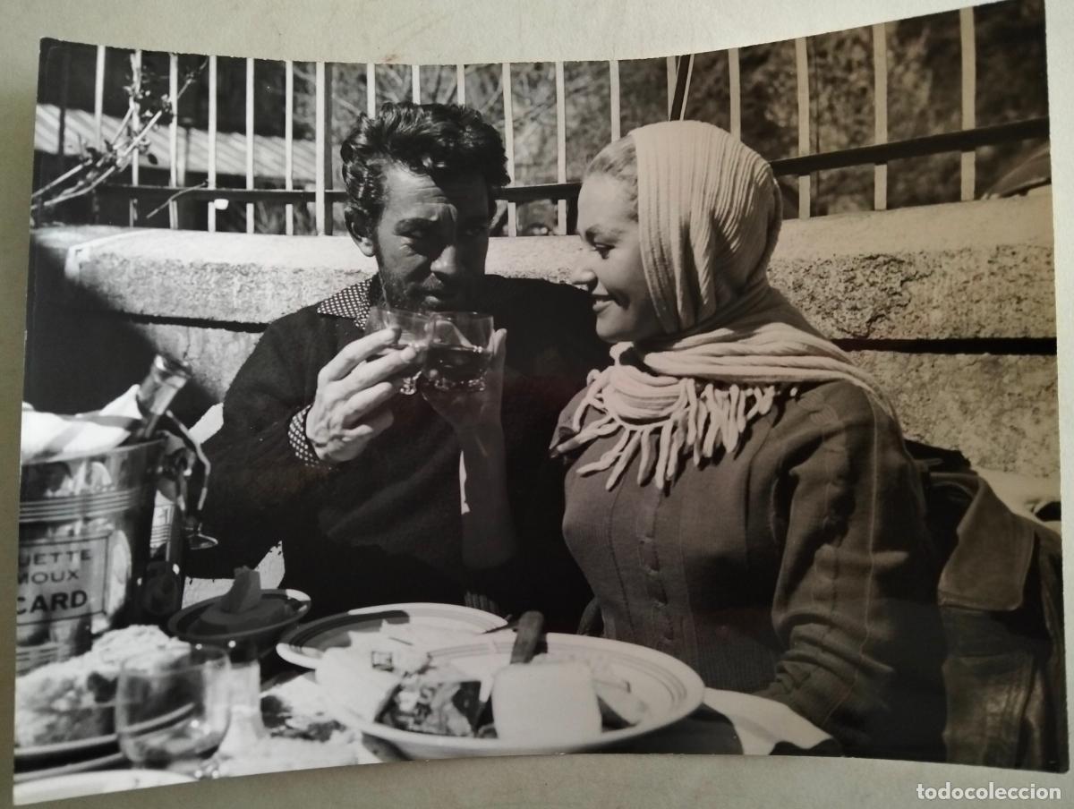 Cin&eacute;ma: FOTOGRAFIA ANALIA GADE Y JEAN CLAUDE PASCAL, PELICULA LA ENCRUCIJADA 1959, MEDIDAS 18X13 CM