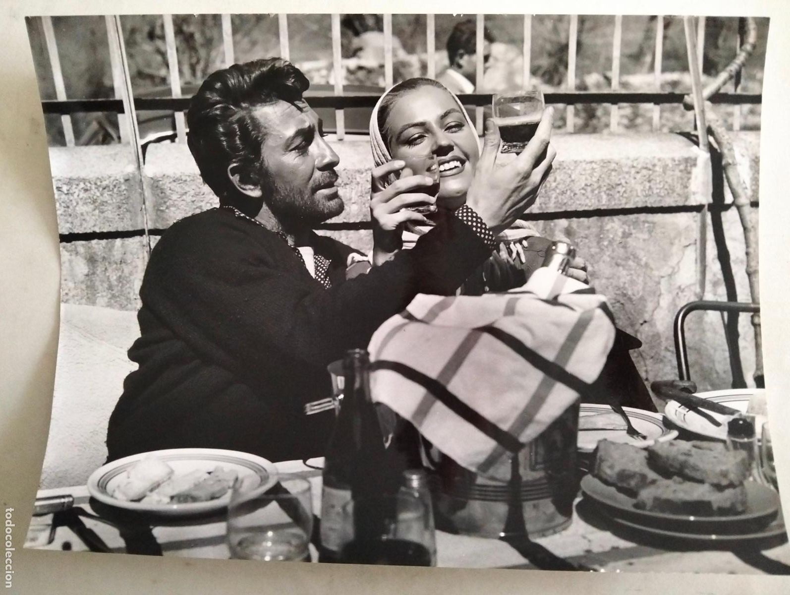 Cin&eacute;ma: FOTOGRAFIA ANALIA GADE Y JEAN CLAUDE PASCAL , PELICULA LA ENCRUCIJADA 1959, MEDIDAS 18X24 CM