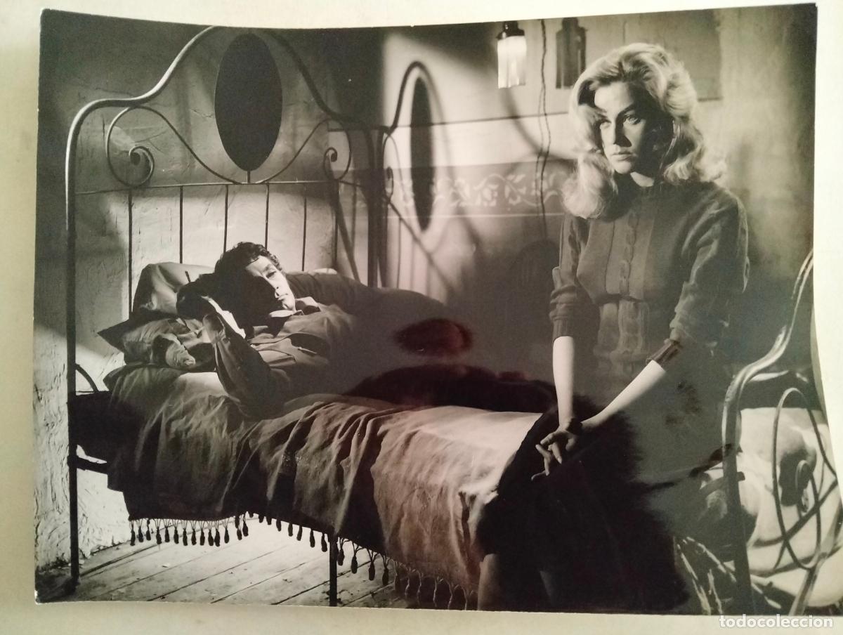Cin&eacute;ma: FOTOGRAFIA ANALIA GADE Y JEAN CLAUDE PASCAL , PELICULA LA ENCRUCIJADA 1959, MEDIDAS 18X24 CM