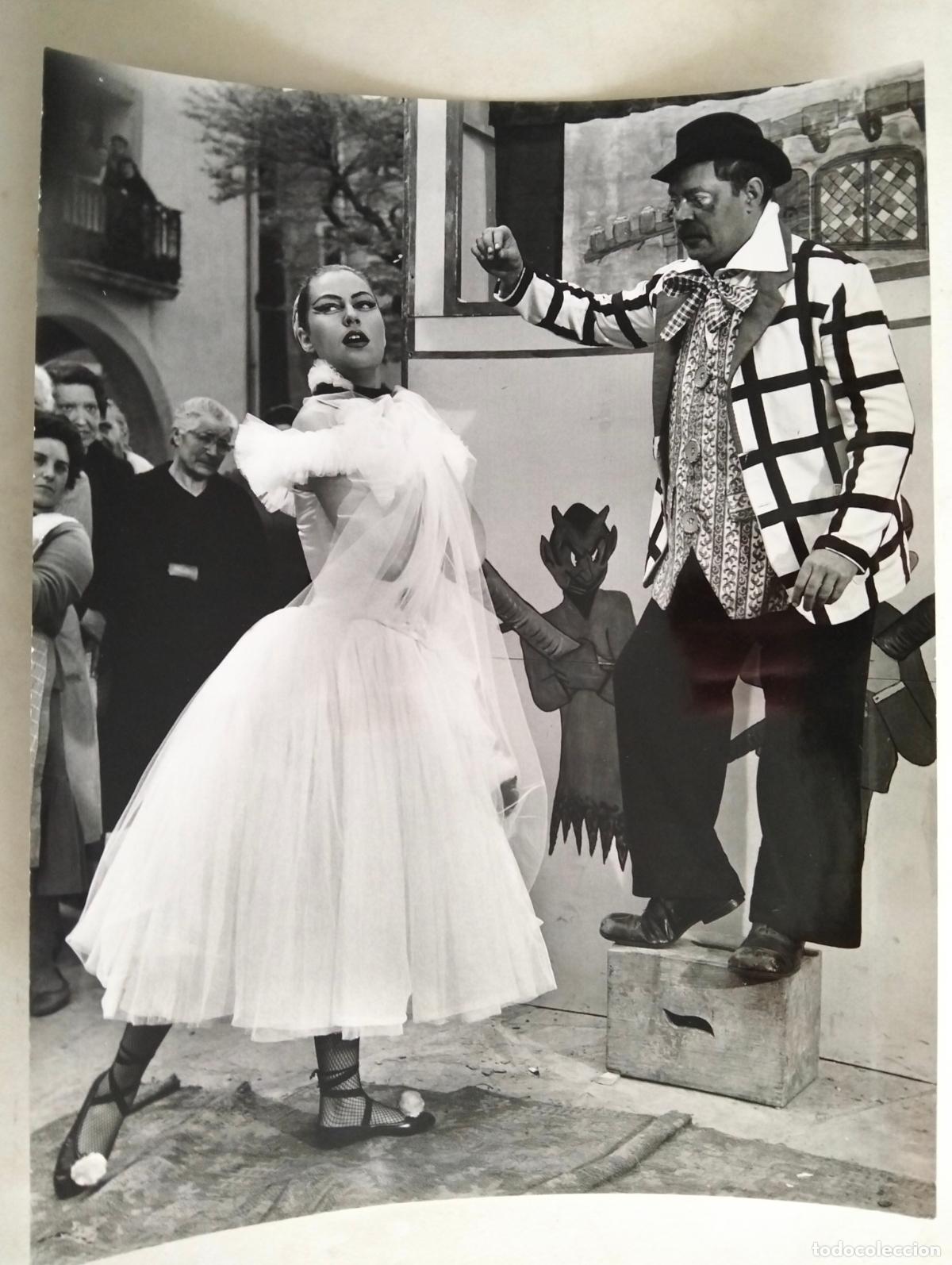 Cin&eacute;ma: FOTOGRAFIA ANALIA GADE Y ROBERTO CAMARDIEL, PELICULA LA ENCRUCIJADA 1959, MEDIDAS 18X23 CM