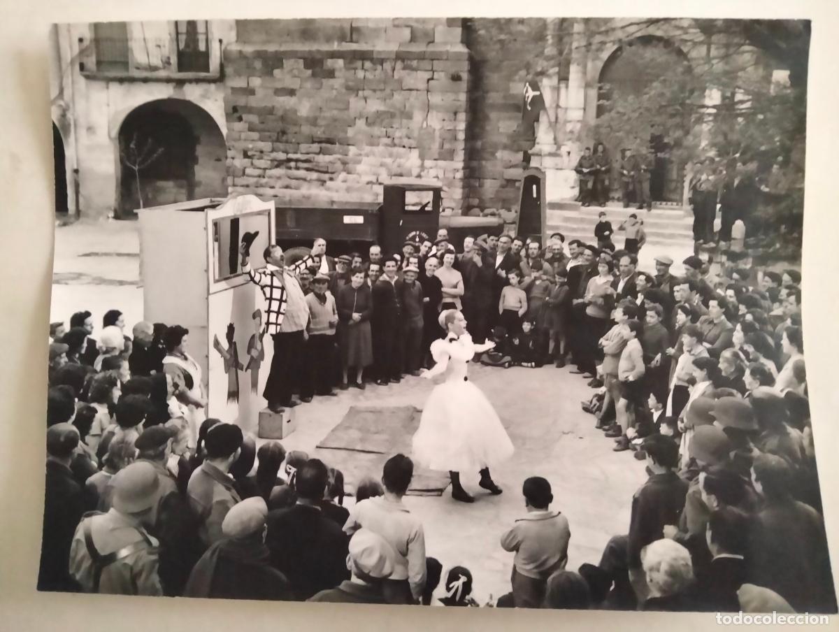 Cin&eacute;ma: FOTOGRAFIA ANALIA GADE Y ROBERTO CAMARDIEL, PELICULA LA ENCRUCIJADA 1959, MEDIDAS 18X24 CM