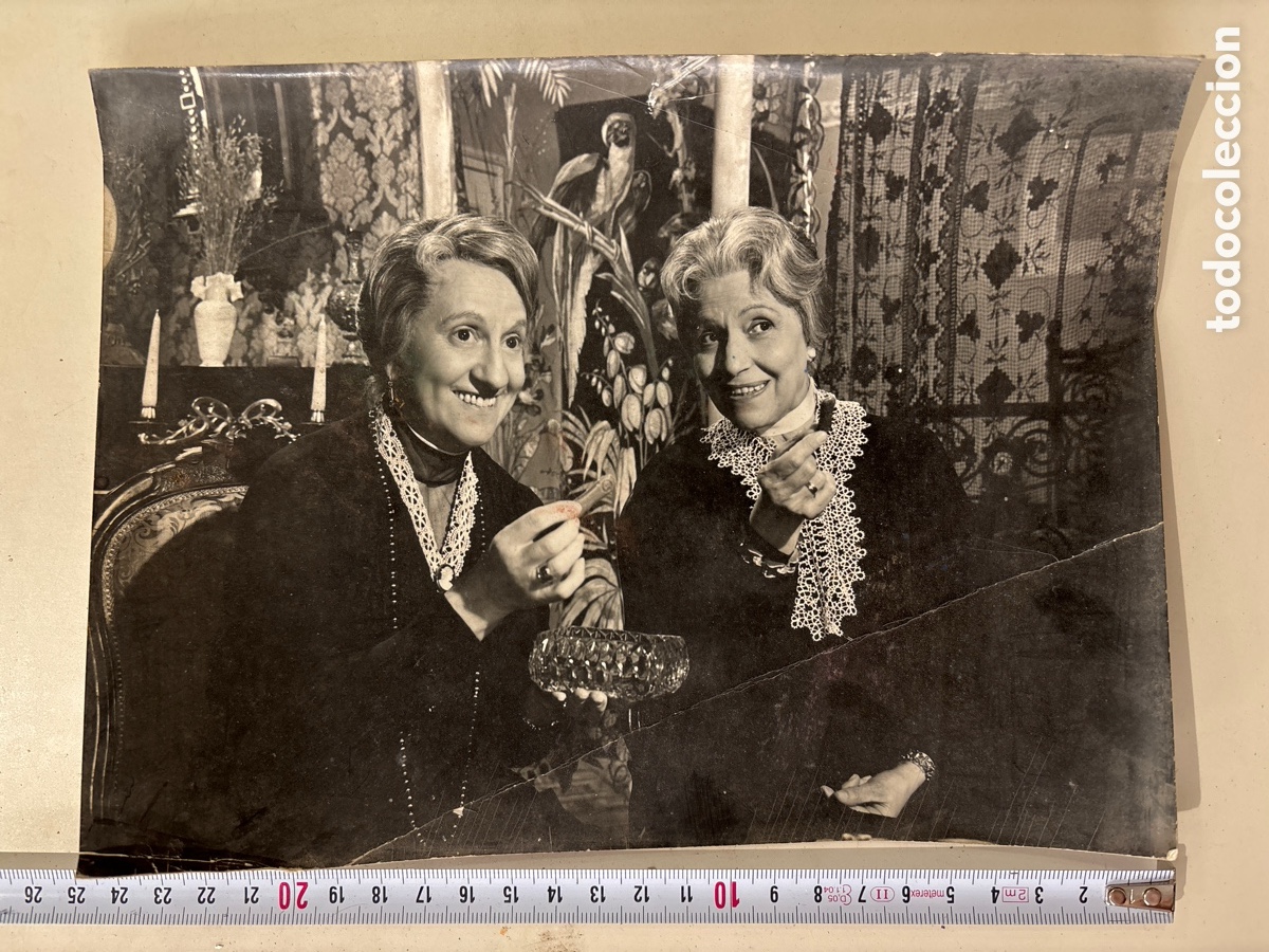 Cin&eacute;ma: FOTO. T&Iacute;TULO: MARIBEL Y LA EXTRA&Ntilde;A FAMILIA. JULIA CABA ALBA, GUADALUPE MU&Ntilde;OZ SAMPEDRO. DIREC. JOSE M