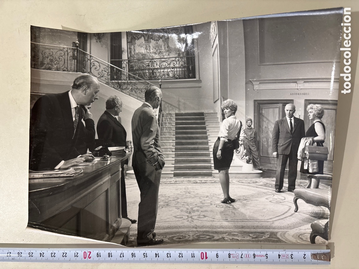 Cin&eacute;ma: FOTO. T&Iacute;TULO: UNA CHICA CASI FORMAL. LISELOTTE PULVER, MARTIN HELD. DIRECTOR LADISLAO VAJDA.