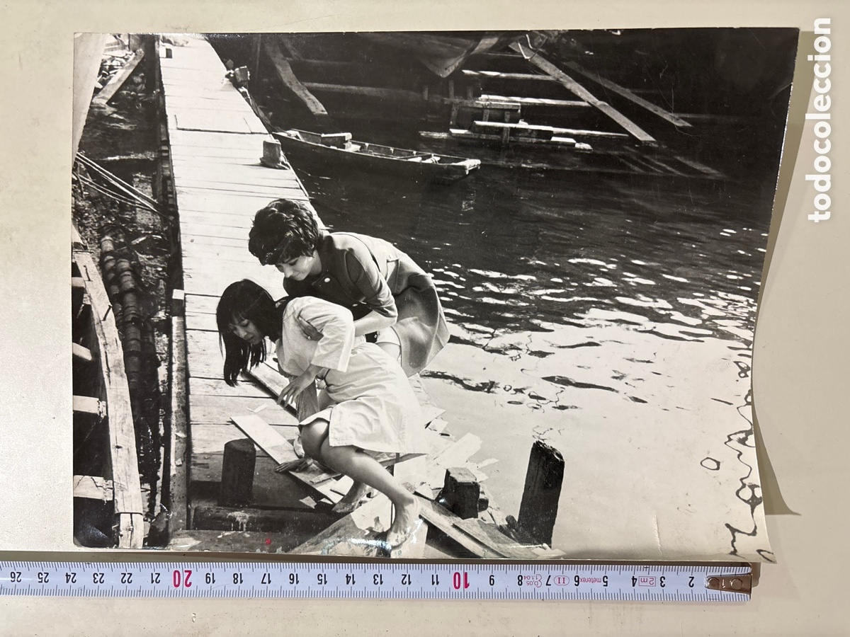 Cin&eacute;ma: FOTO. T&Iacute;TULO: ROMPECABEZAS CHINO. JUDOKA. MARIL&Uacute; TOLO, MAR&Iacute;A MINH, MARC BRIAND. DIREC. MAURICE LABRO