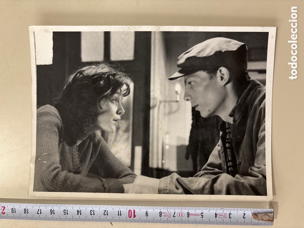 Cinema: FOTO. T&Iacute;TULO: UNA VOZ LLAMADA EDITH PIAF. BRIGGITTE ARIEL. DIREC. GUY CASARIL.