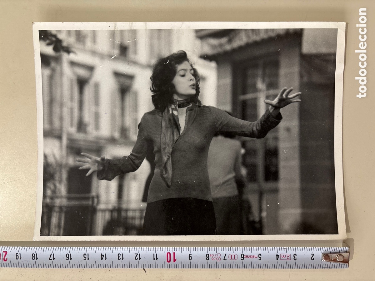 Cinema: FOTO. T&Iacute;TULO: UNA VOZ LLAMADA EDITH PIAF. BRIGGITTE ARIEL. DIREC. GUY CASARIL.