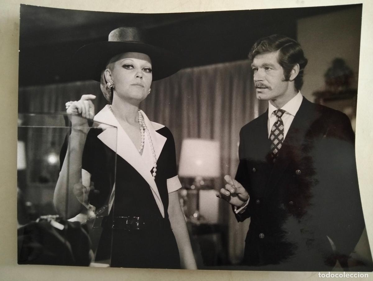 Cin&eacute;ma: FOTOGRAFIA ANALIA GADE Y STEPHEN BOYD, PELICULA MIL MILLONES PARA UNA RUBIA, A&Ntilde;O 1972