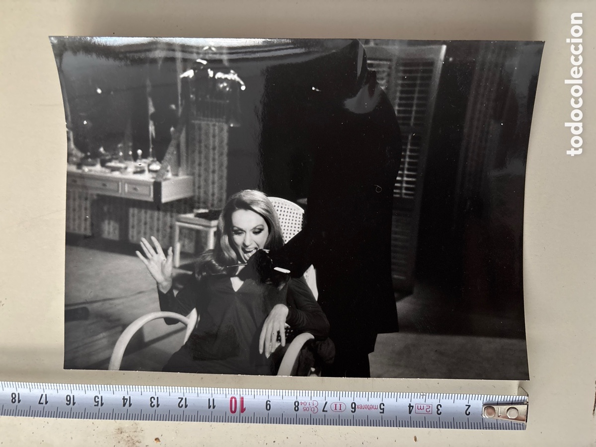 Cin&eacute;ma: FOTO. T&Iacute;TULO: LA MUERTE CAMINA CON TAC&Oacute;N ALTO. FRANK WOLF, SUSAN SCOTT, SIMON ANDREU. DIREC. LUCIANO