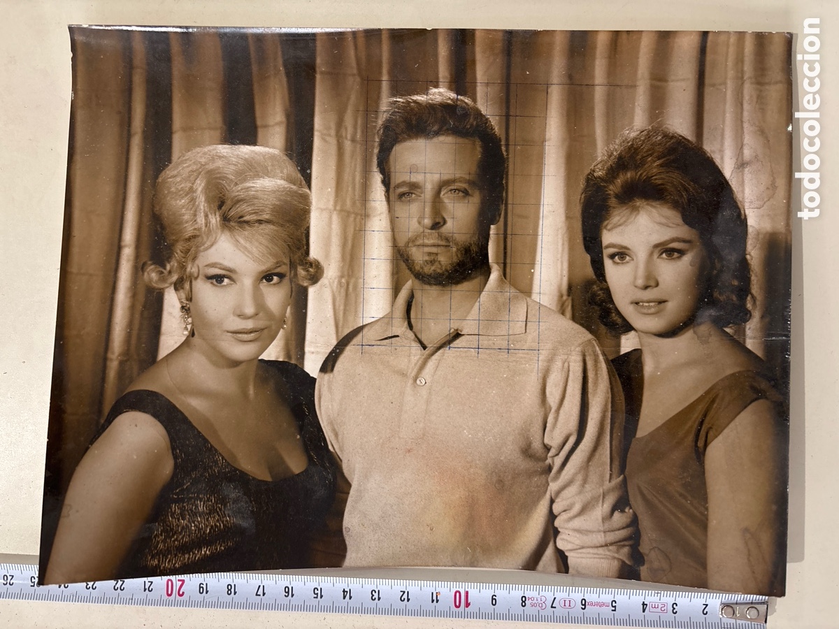 Cinema: FOTO. T&Iacute;TULO: EL VAGABUNDO Y LA ESTRELLA. ALFREDO KRAUS, ANA ESMERALDA, ANGELA BRAVO, ANTONIO CASAL