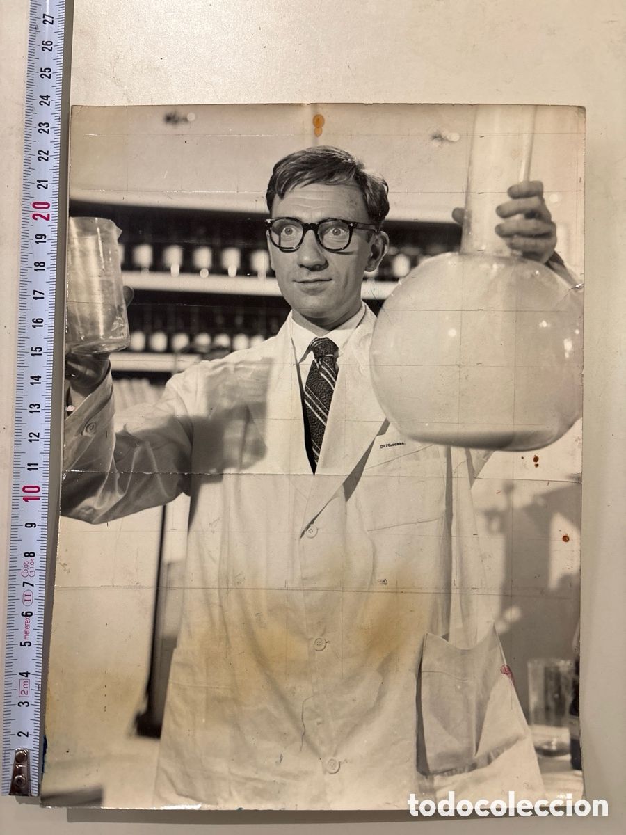 Cin&eacute;ma: FOTO. T&Iacute;TULO: BOMBAS PARA LA PAZ. FERNANDO FERN&Aacute;N G&Oacute;MEZ, JULITA MART&Iacute;NEZ, SUSANA CAMPOS, PEPE ISBERT