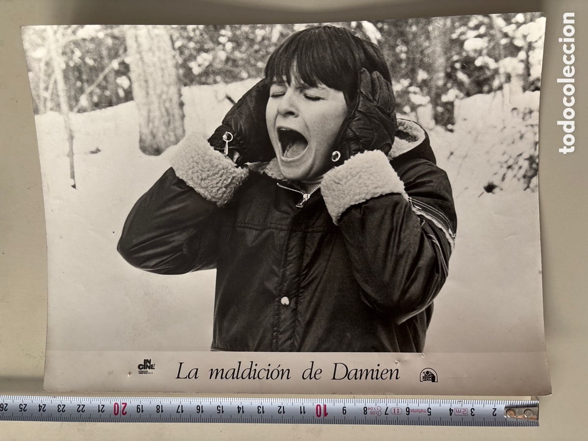 Kino: FOTO. TITULO: LA MALDICI&Oacute;N DE DAMIEN. WILLIAM HOLDEN, LEE GRANT. DIREC. DON TAYLOR.