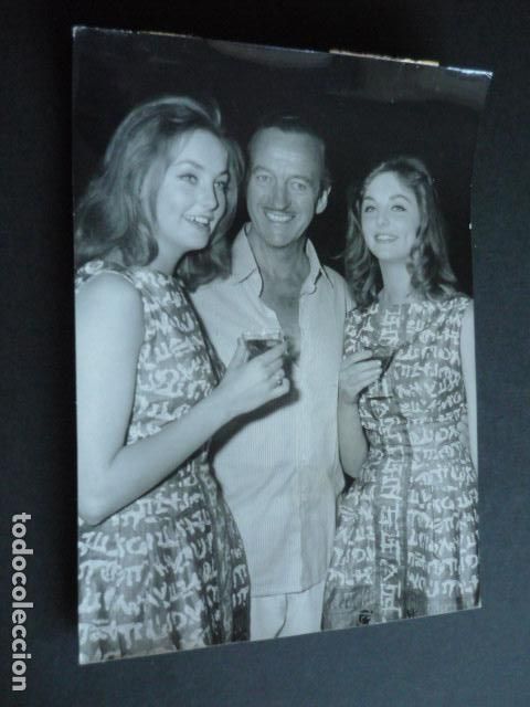 Kino: DAVID NIVEN ACTOR EN ROMA ANTIGUA FOTOGRAFIA ORIGINAL 13 X 18 CM