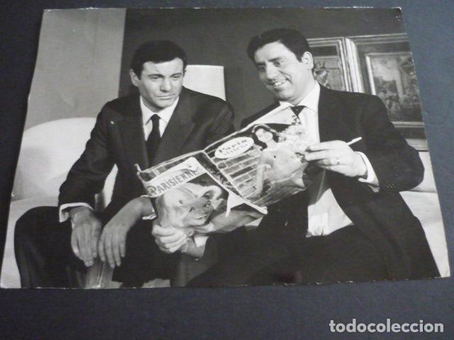 Cinema: ARTURO FERNANDEZ ACTOR CON CASSEN ANTIGUA FOTOGRAFIA ORIGINAL 18 X 24 CM