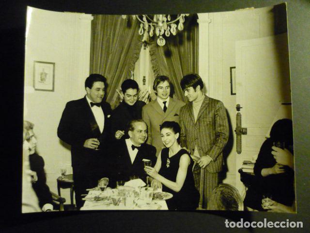 Cine: RUDOLF NUREYEV BAILARIN CON MARGOT FONTEYN BAILARINA ANTIGUA FOTOGRAFIA 1965 18 X 24 CM