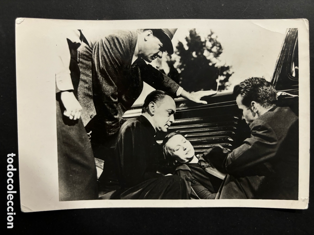 Cine: Foto original de montgomery Cliff yo confieso Alfred hitchcock