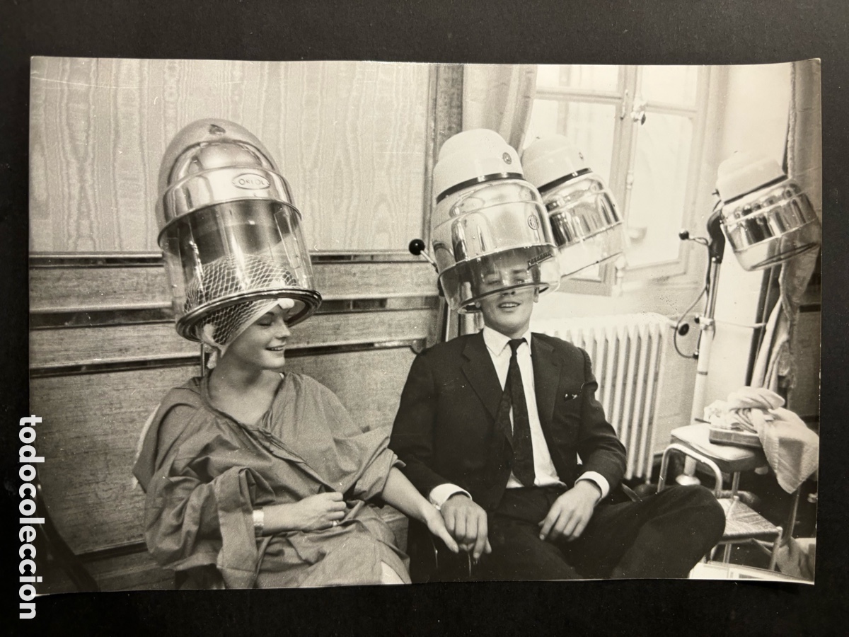 Kino: Foto original de Romy Schneider con Alain Delon en la peluquer&iacute;a foto Jordan match Madrid