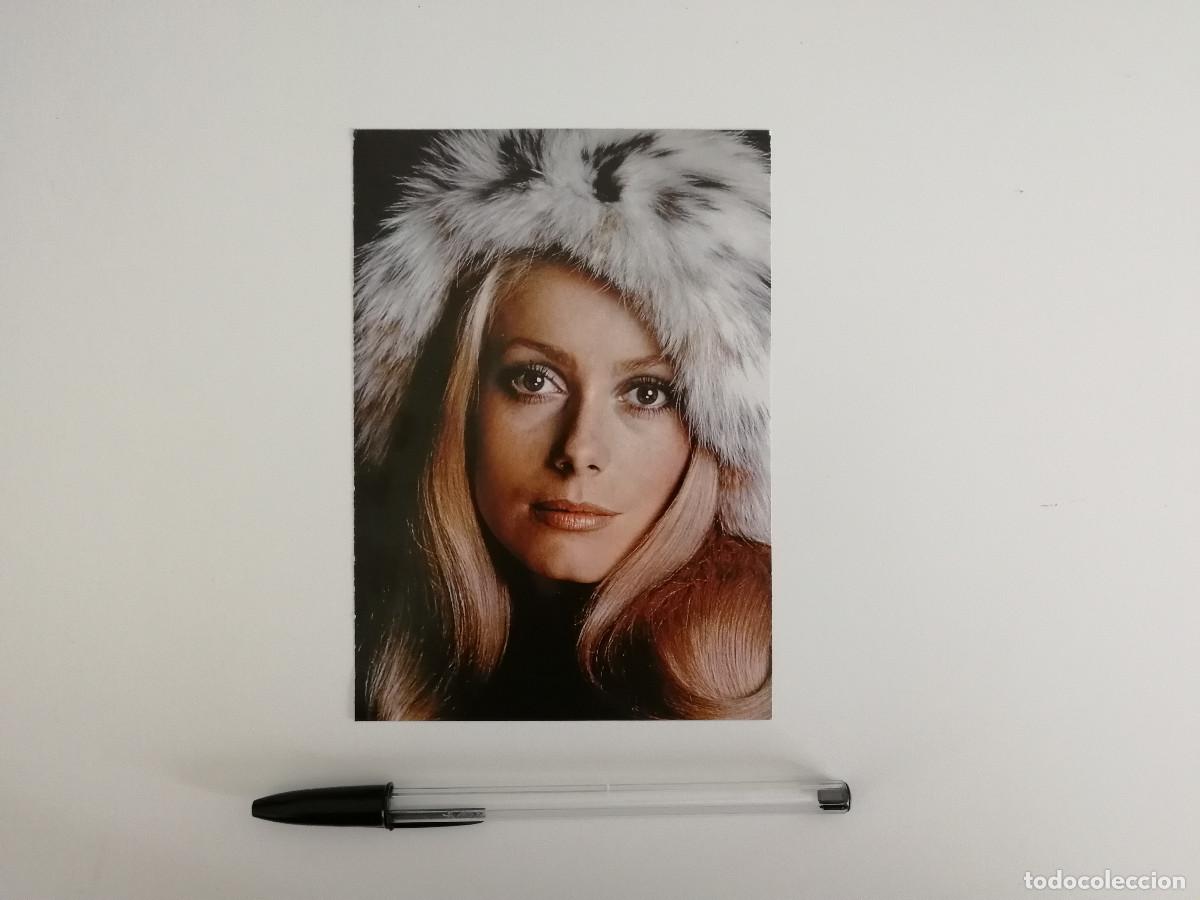 Cin&eacute;ma: TARJETA ACARTONADA -10*15 - CATHERINE DENEUVE