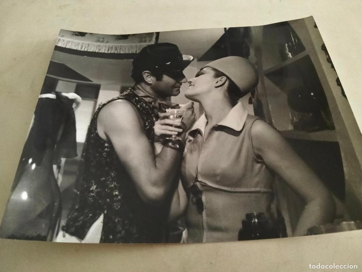 Cine: FOTOGRAFIA PELICULA PECADOS CONYUGALES CON CON ANALIA GADE Y ARTURO FERNANDEZ, MEDIDAS 25X20,5 CM