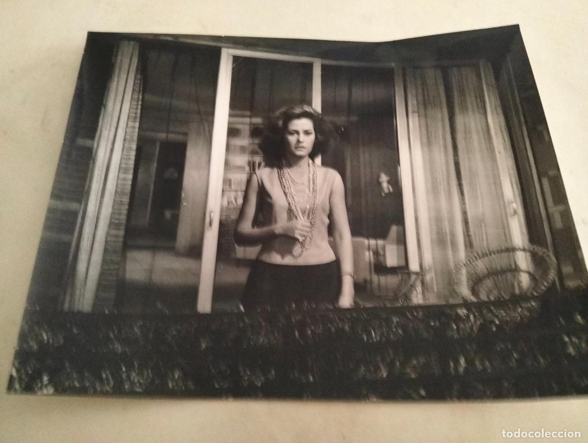 Cin&eacute;ma: FOTOGRAFIA PELICULA TU Y YO SOMOS TRES CON ANALIA GADE, MEDIDAS 24,5X19,5 CM