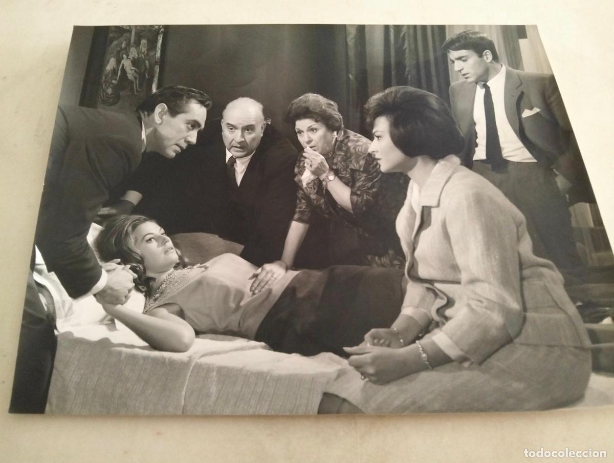 Cin&eacute;ma: FOTOGRAFIA PELICULA TU Y YO SOMOS TRES CON ISMAEL MERLO Y ANALIA GADE, MEDIDAS 24,5X19,5 CM