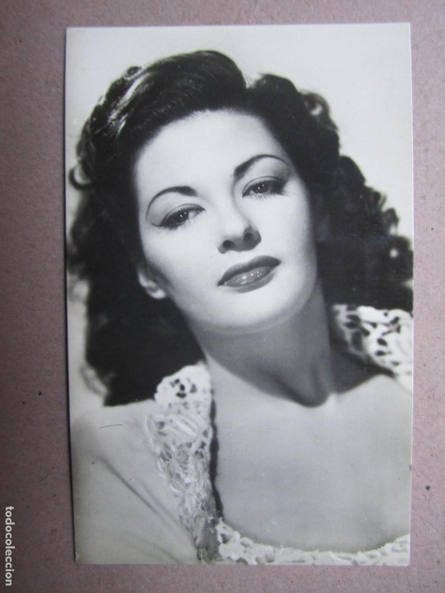 Cine: yvonne de carlo - postal original b/n - cinema actress