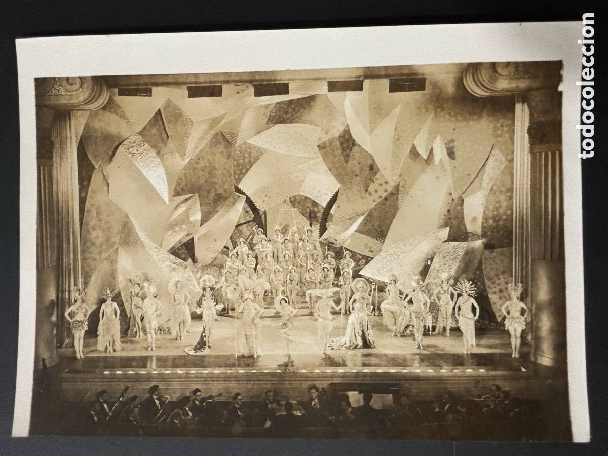 Cine: Foto original pel&iacute;cula musical bailarinas en escenario art deco
