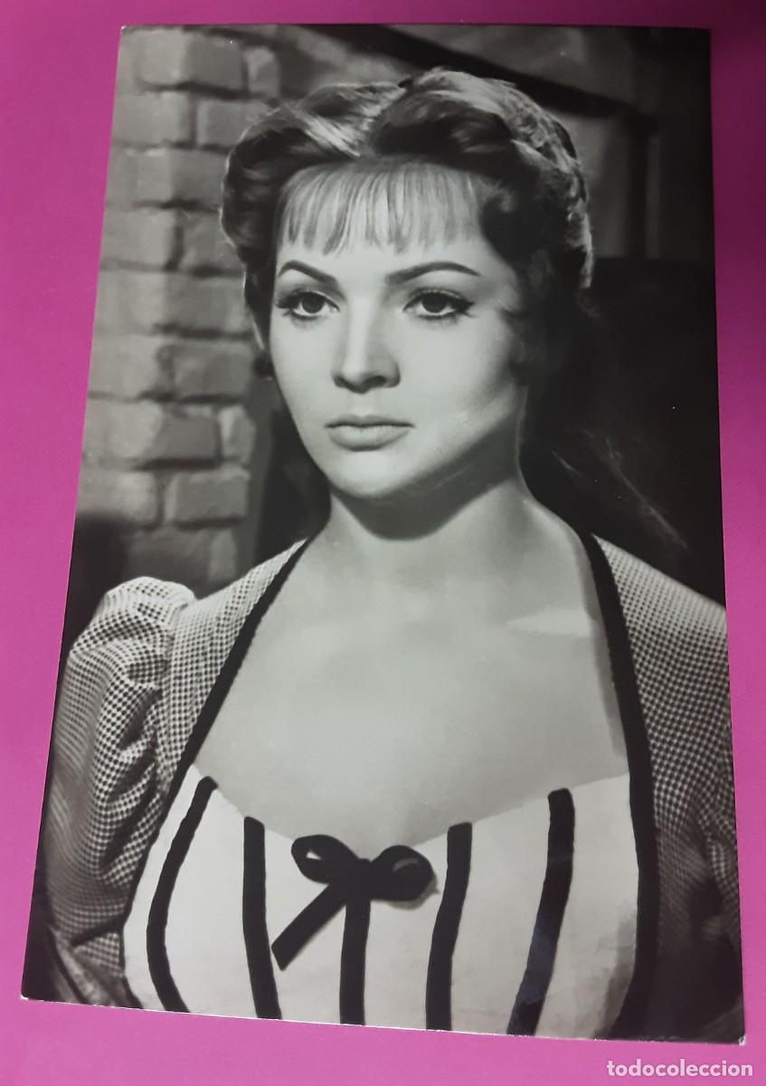 Cine: SARA MONTIEL, INT&Eacute;RPRETE DEL FILM LA VIOLETERA, TARJETA POSTAL ESPA&Ntilde;OLA.