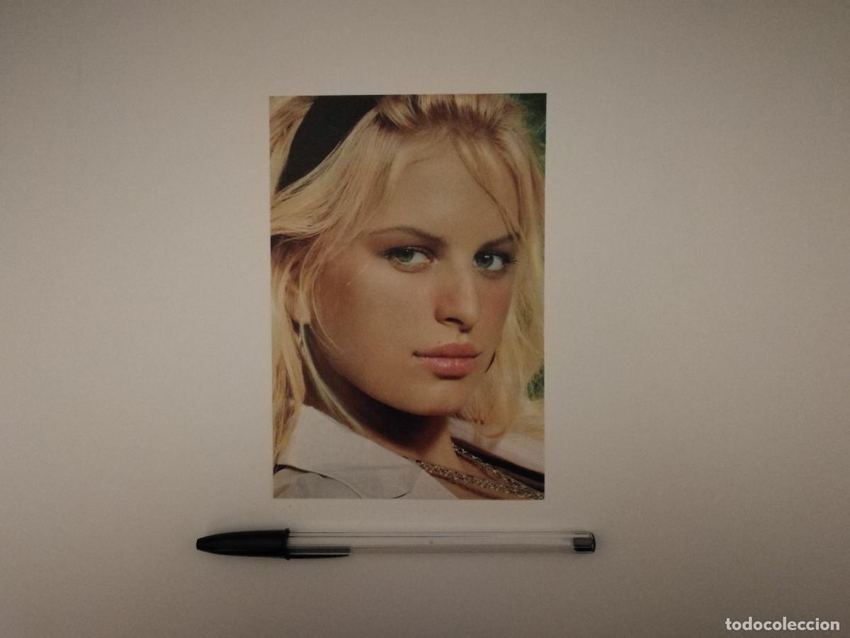 Kino: TARJETA ACARTONADA -10*15- Karol&iacute;na Kurkov&aacute;