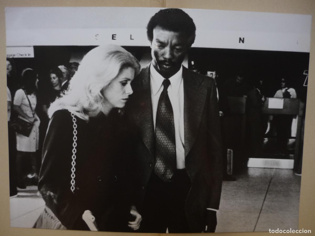 Cin&eacute;ma: destino fatal - foto original b/n - catherine deneuve Paul Winfield - robert aldrich
