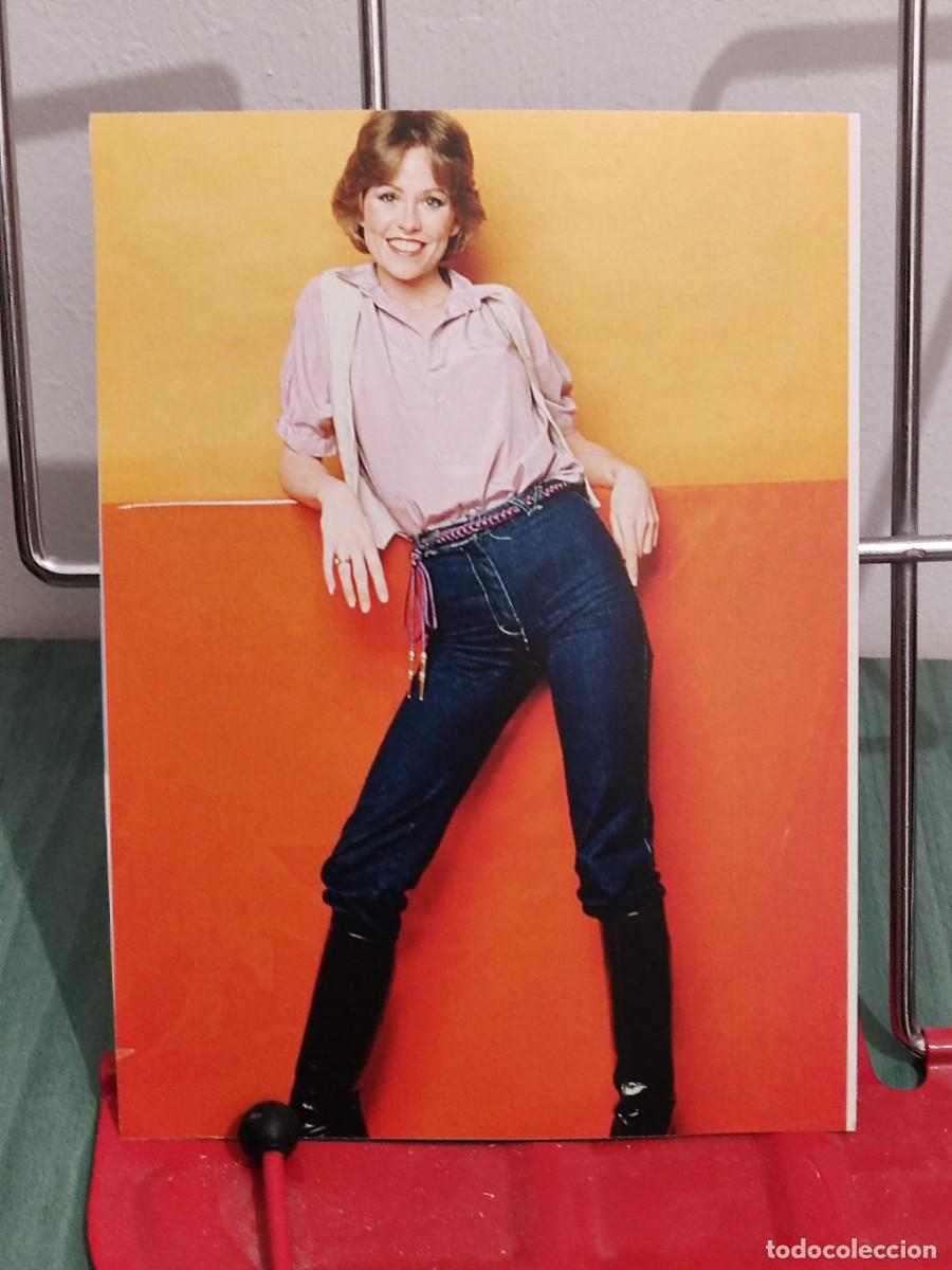 Cin&eacute;ma: Lauren Tewes . Ficha revista accion cine