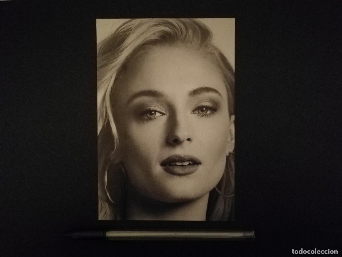 Cine: TARJETA ACARTONADA -10*15- Sophie Turner