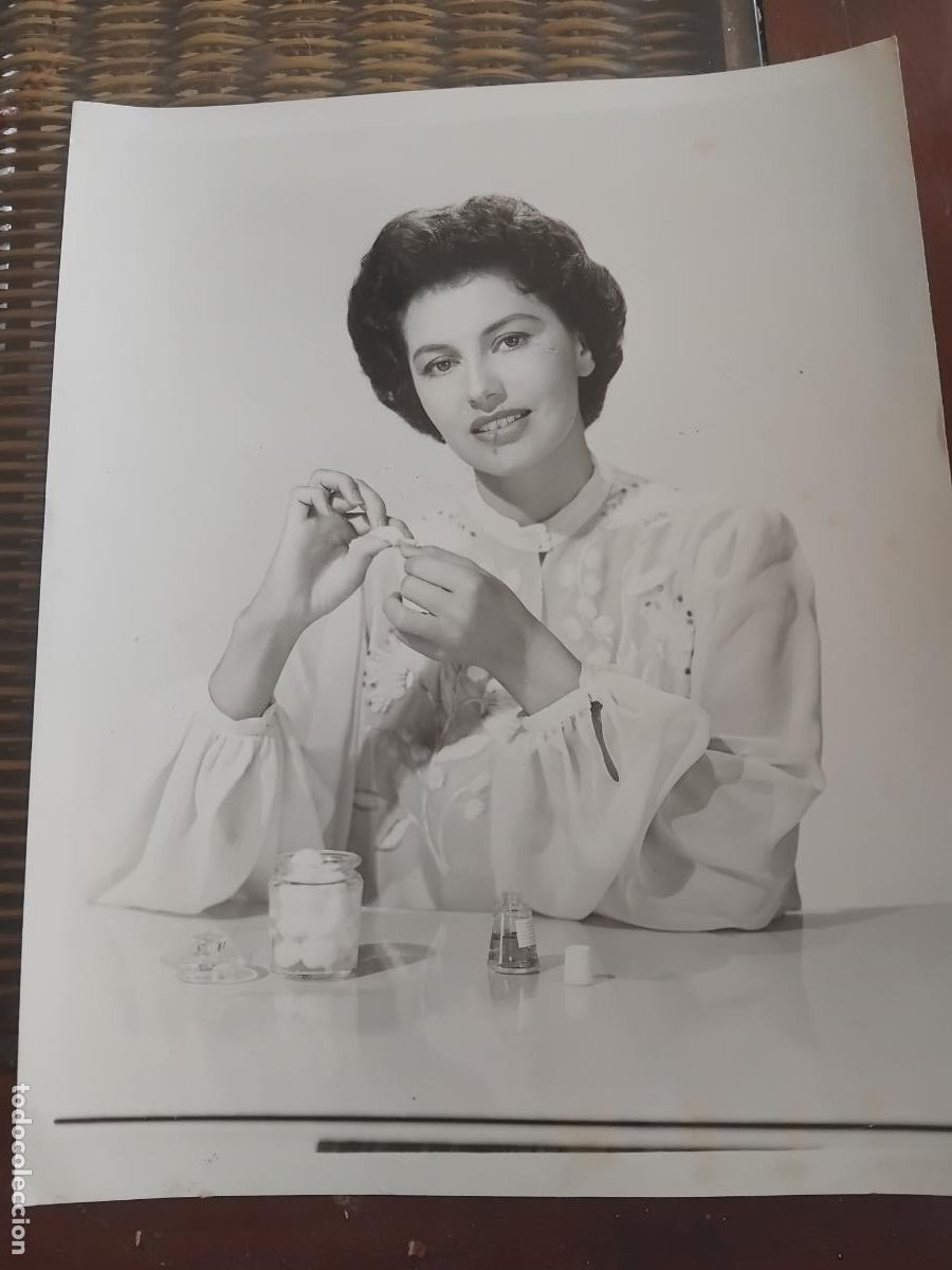 Cine: CID CHARISSE. FOTOGRAFIA METRO GOLDWYN MAYER. 26 X 20.50 CM