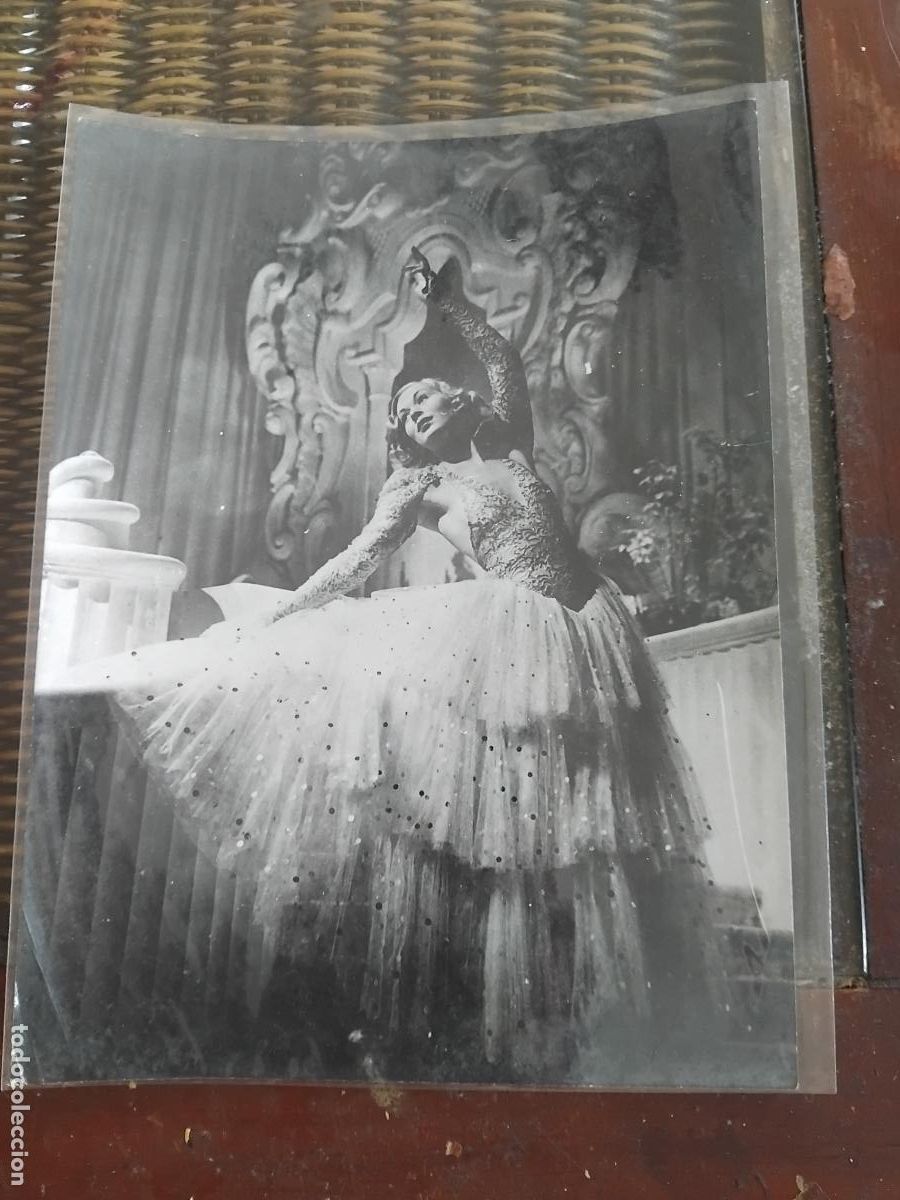 Cine: FOTOGRAFIA ORIGINAL DE VERONICA LAKE. 17 X 22,50 CM.