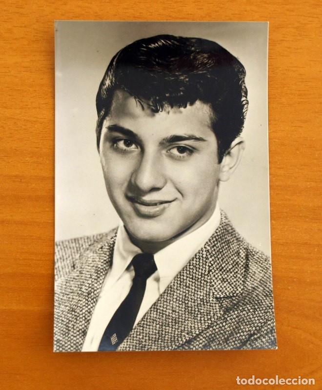 Cin&eacute;ma: Foto-Postal - Cine - Actrices y Actores - 7401 Paul Anka - De la Pel&iacute;cula El D&iacute;a m&aacute;s Largo