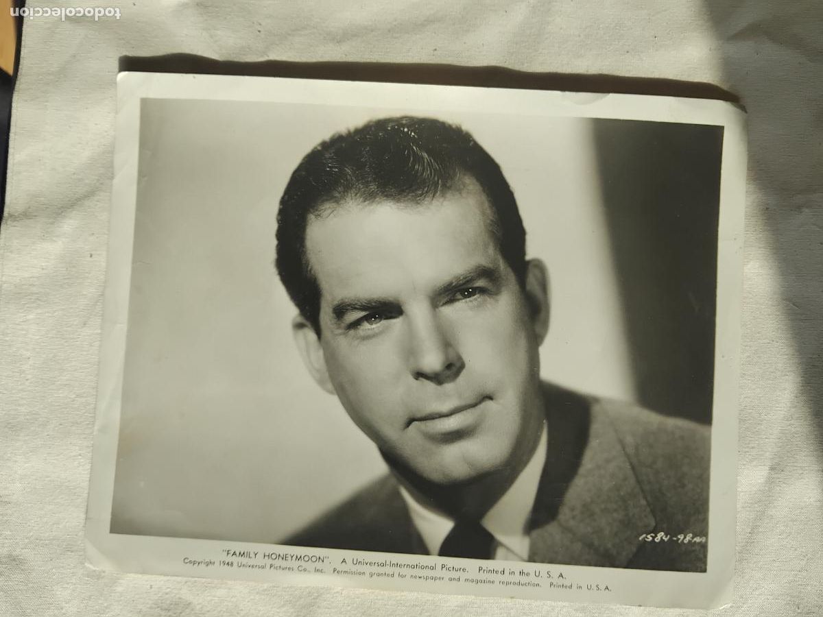 Cinema: FOTOGRAFIA DE FRED MAcMURRAY EN FAMILY HONEYMOON UNIVERSAL PICTURE. 26 X 20,50 CM.